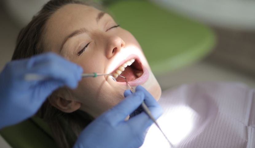 cure-dentistiche-contestate